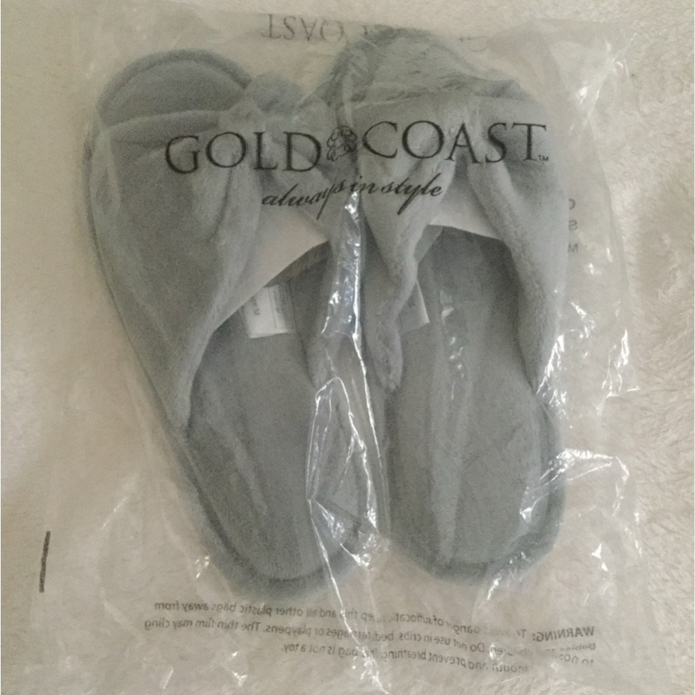 Gold Coast Gray Slippers